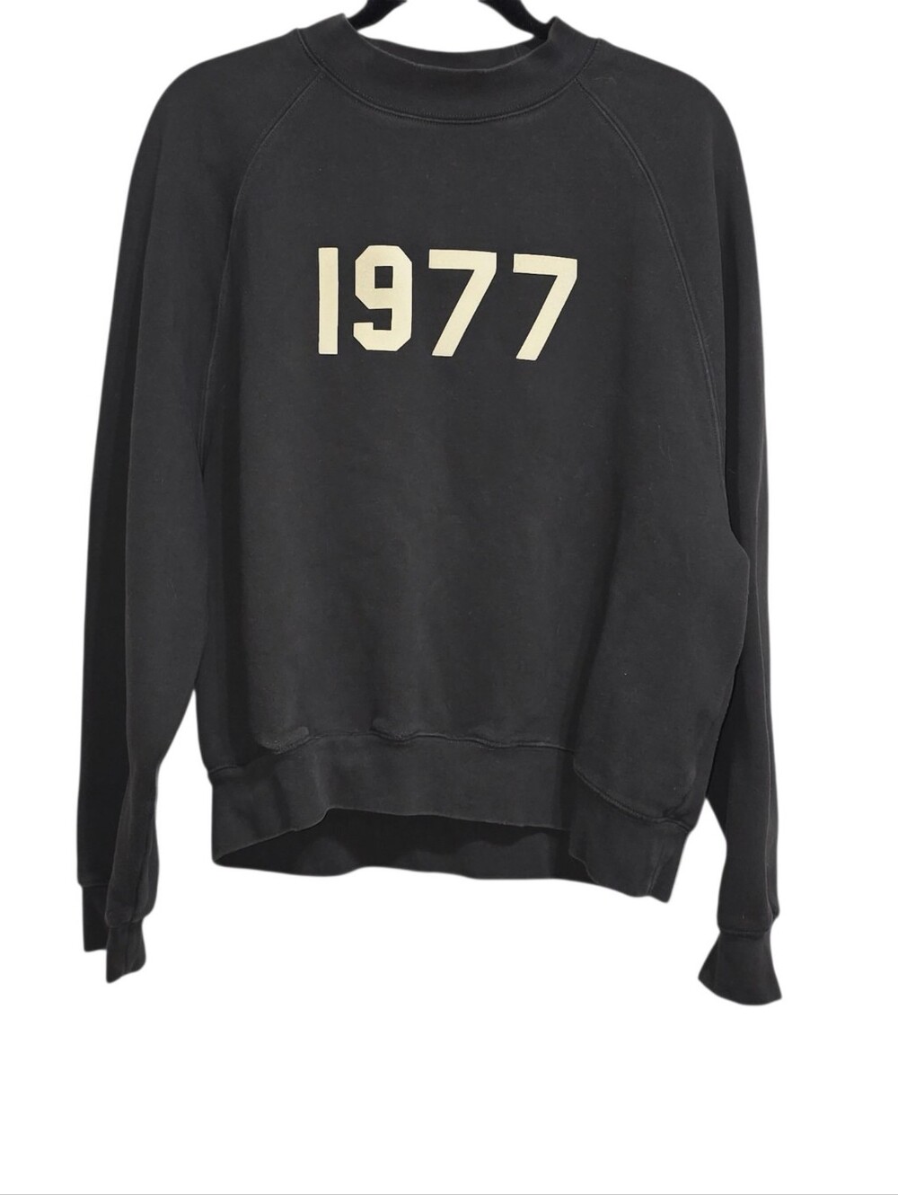 Fear of God Essentials 1977 Crewneck Sweatshirt Black Oversized Pullover Size S